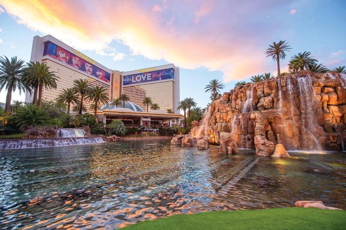 The Mirage Hotel & Casino By Suiteness Лас-Вегас Экстерьер фото